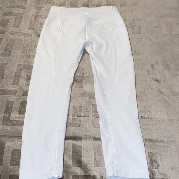 all the right places crop II 23” white - Picture 4 of 4